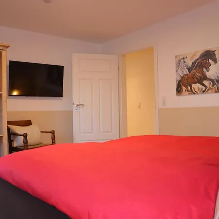 Landhuus An'n Peerhamm بيت للعطل